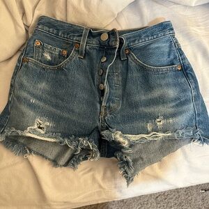 Levi’s 501 jean shorts